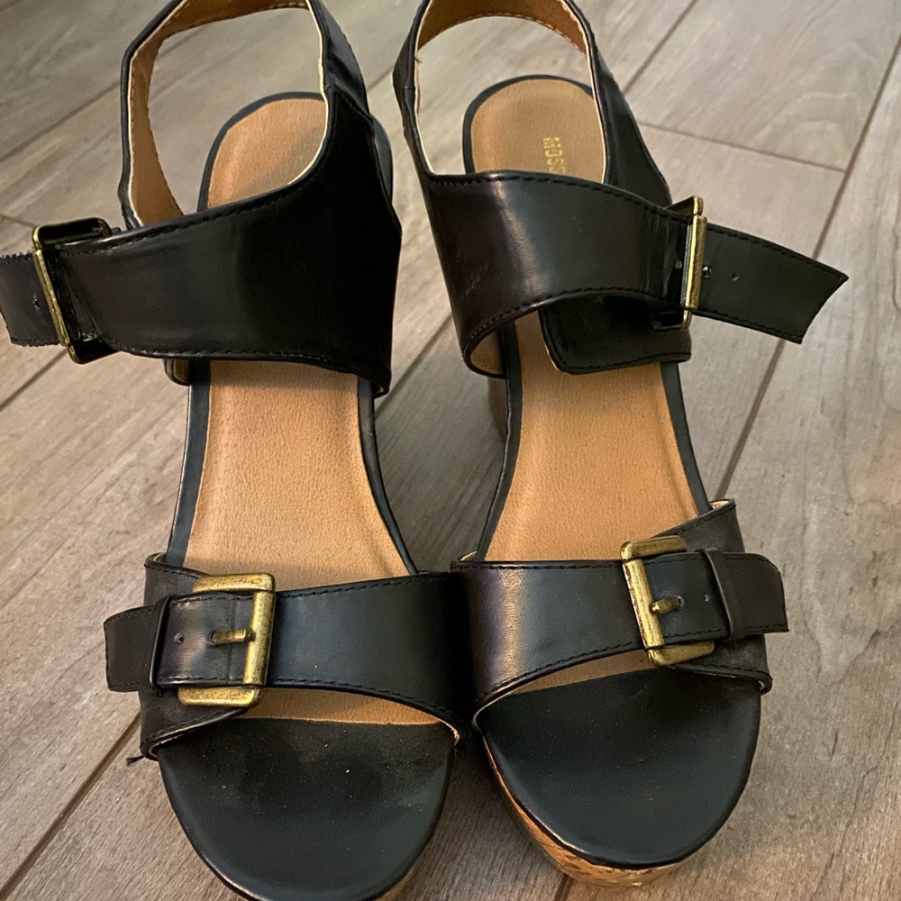 MOSSIMO SUPPLY COMPANY WEDGE SANDALS